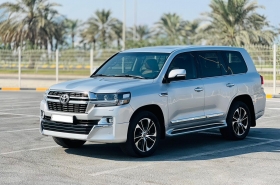 Toyota LandCruiser GXR